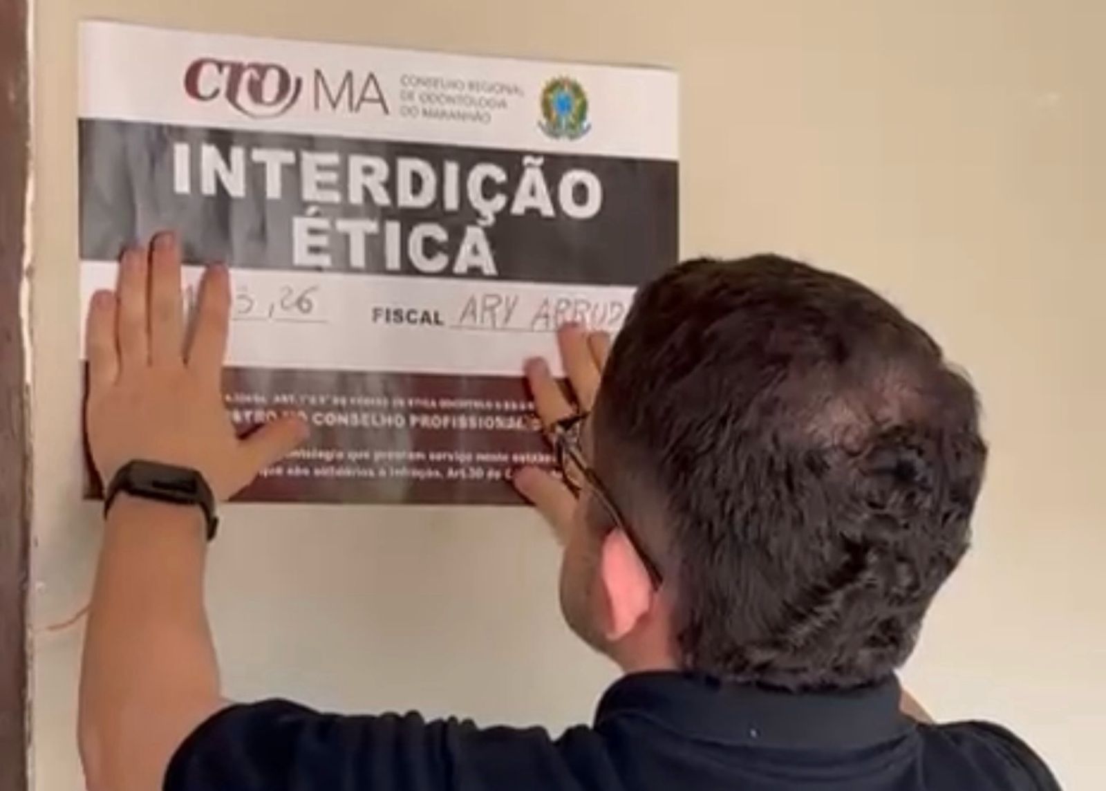 Read more about the article CRO-MA realiza fiscalização e combate exercício ilegal da odontologia em Esperantinópolis/MA